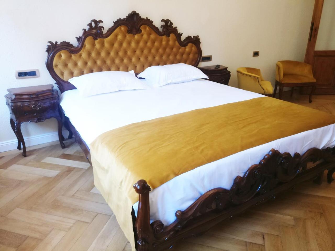 Zur Krone Sibiu Exterior foto